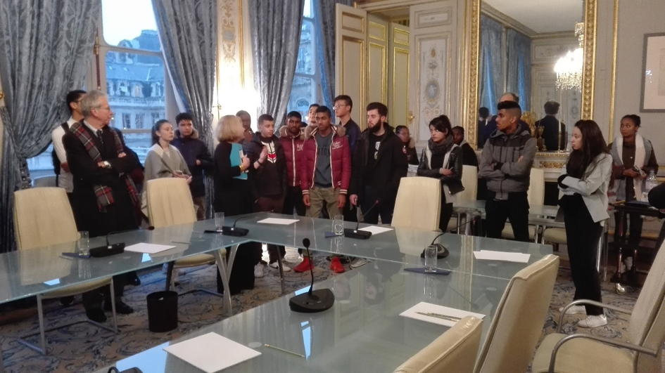 Lire la suite à propos de l’article Les 1ères et terminale du Lycée Nobel de Clichy-sous-Bois visitent le Conseil Constitutionnel
